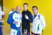 Kickboxing: Michele Dichio (Maestro Gino Clemente) al collegiale con il tecnico della Nazionale low kick